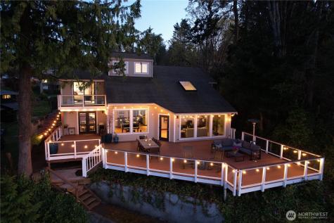 10258 NE Lafayette Avenue Bainbridge Island WA 98110