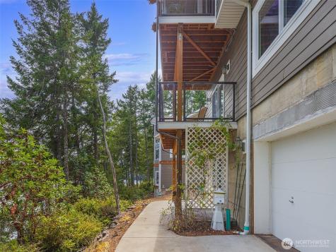 291 Pleasant Harbor Road Brinnon WA 98320