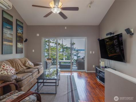 291 Pleasant Harbor Road Brinnon WA 98320