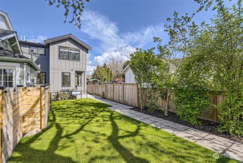 8326 28th Seattle WA 98117