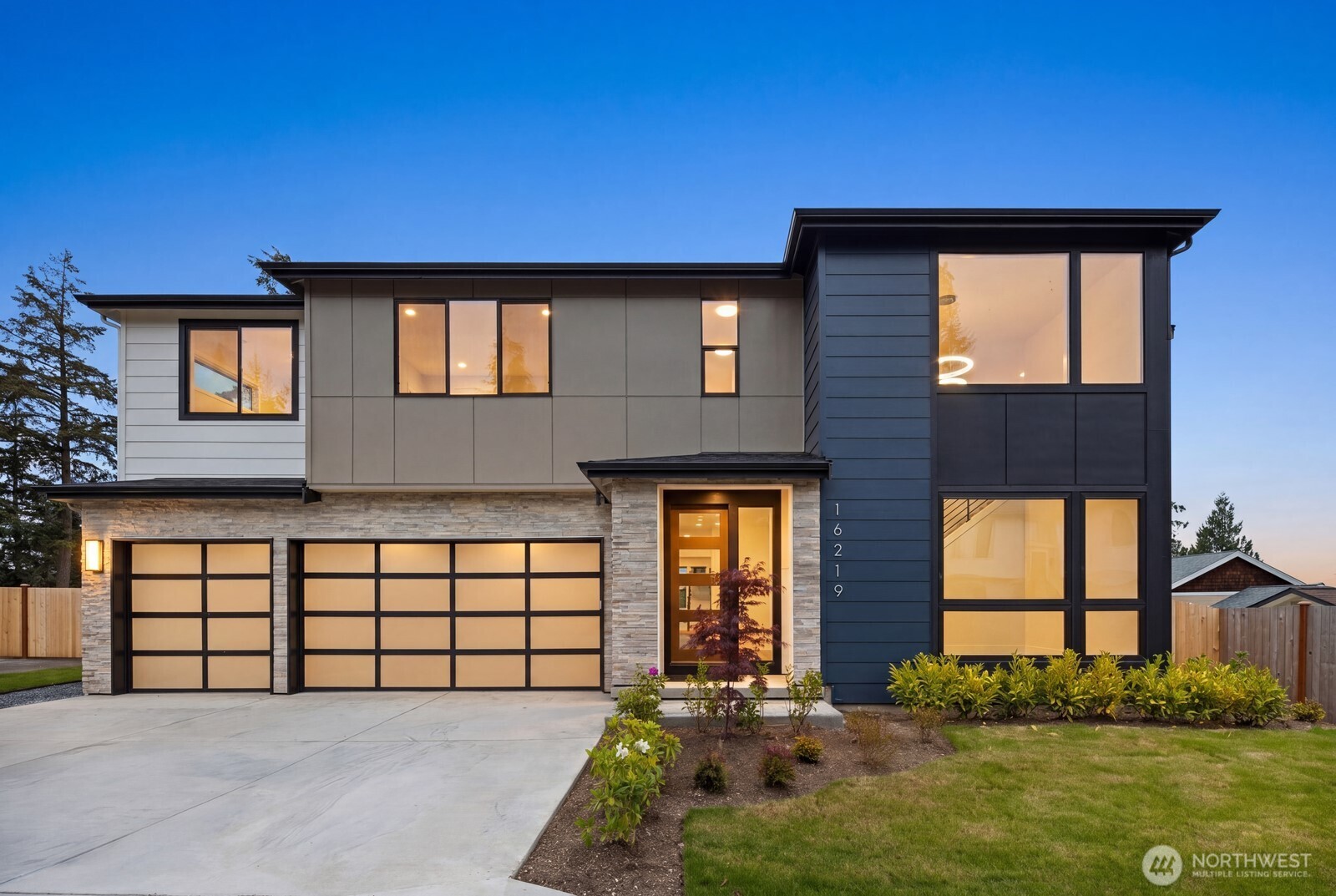 16219 Simonds Road NE Kenmore WA 98028