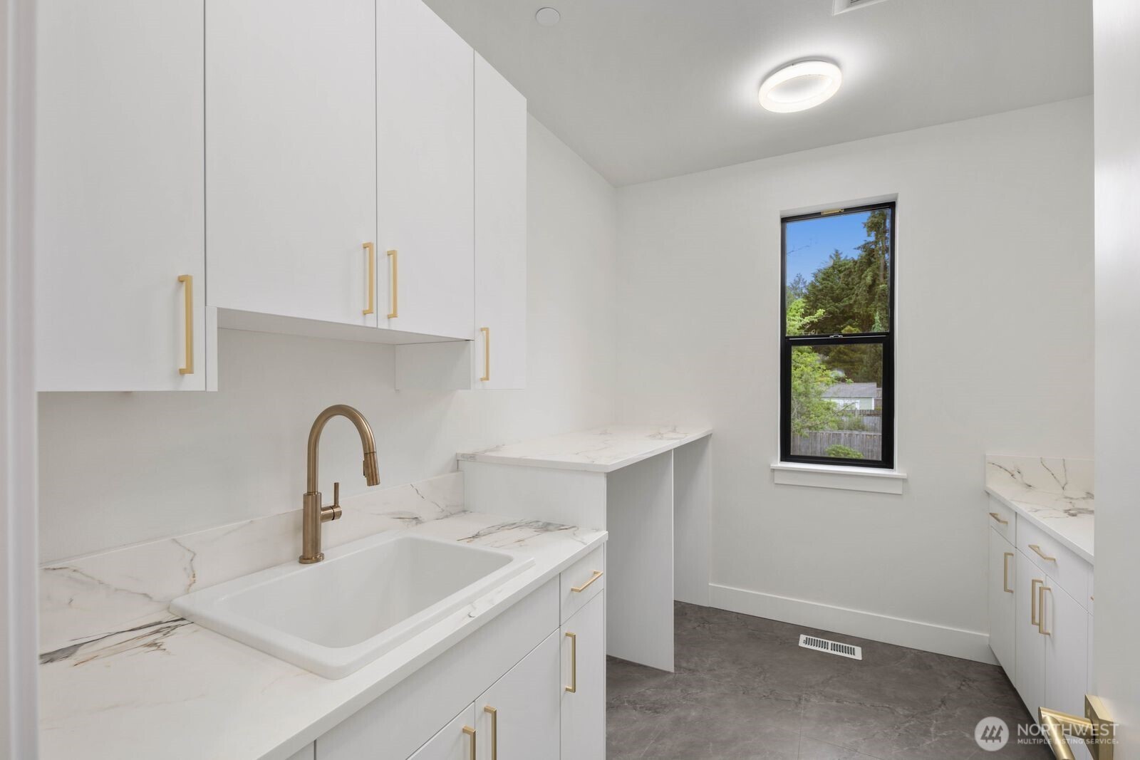 16219 Simonds Road NE Kenmore WA 98028