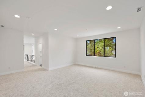 16219 Simonds Road NE Kenmore WA 98028