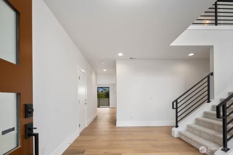 16219 Simonds Road NE Kenmore WA 98028