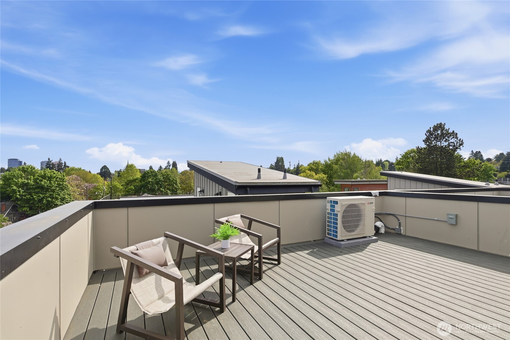 6223 9th Avenue NE Seattle WA 98115
