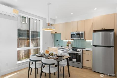 6223 9th Avenue NE Seattle WA 98115
