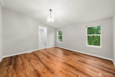 11814 4th Street E Edgewood WA 98372