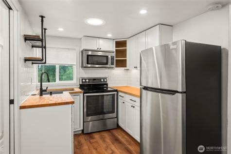 11814 4th Street E Edgewood WA 98372