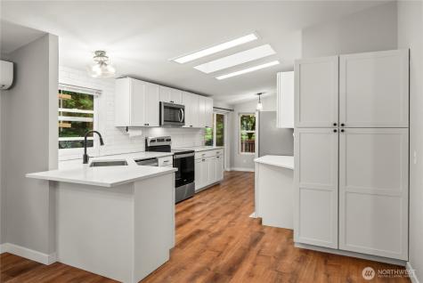11814 4th Street E Edgewood WA 98372