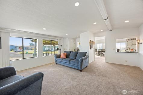 2240 W Broadway Avenue Moses Lake WA 98837