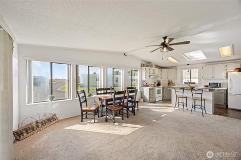 2240 W Broadway Avenue Moses Lake WA 98837