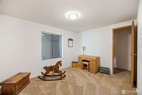 2240 W Broadway Avenue Moses Lake WA 98837