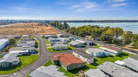 2240 W Broadway Avenue Moses Lake WA 98837