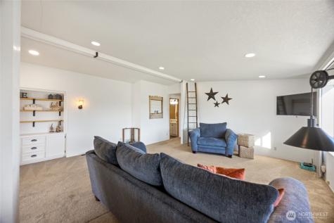 2240 W Broadway Avenue Moses Lake WA 98837