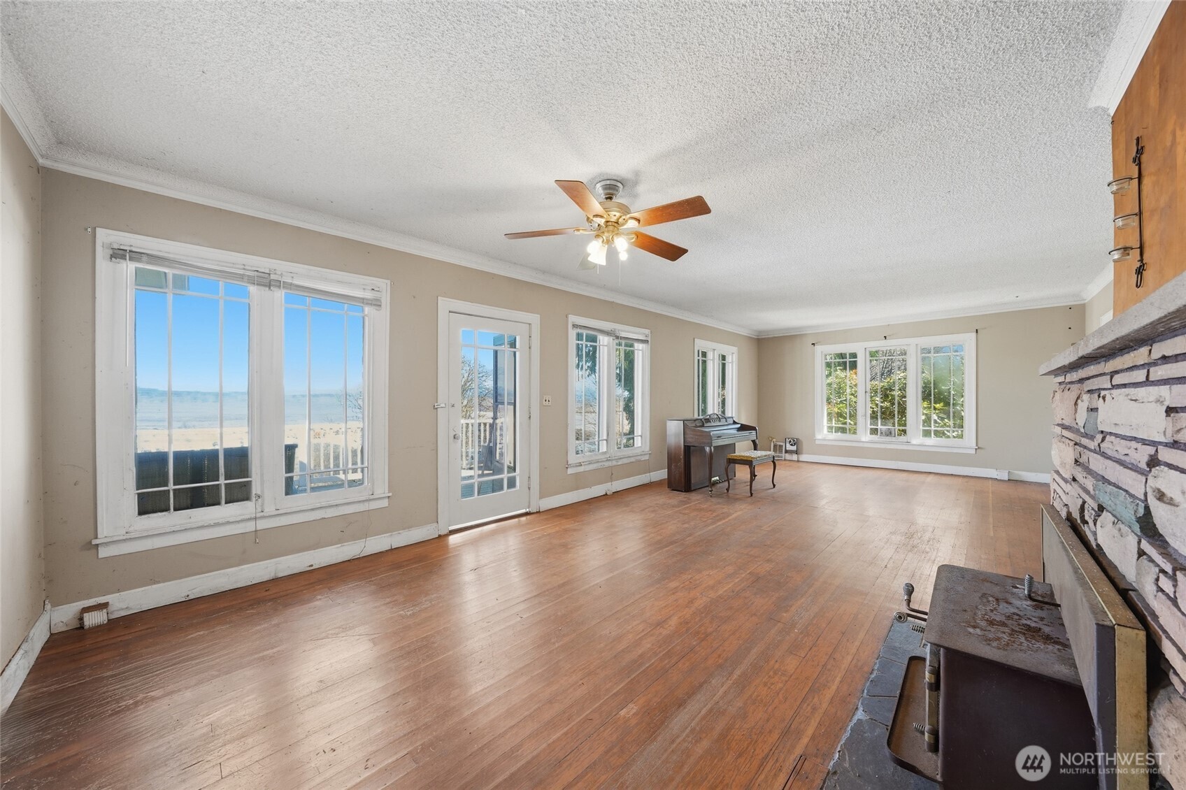 5224 Lowell Larimer Road Everett WA 98208