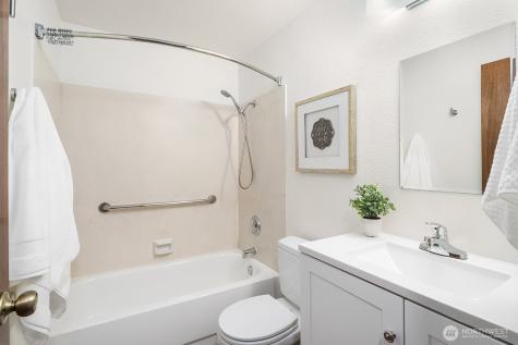 17813 147th Place NE Woodinville WA 98072