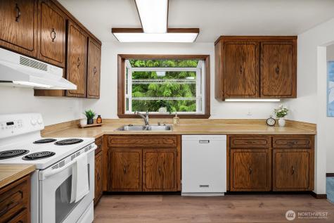 17813 147th Place NE Woodinville WA 98072