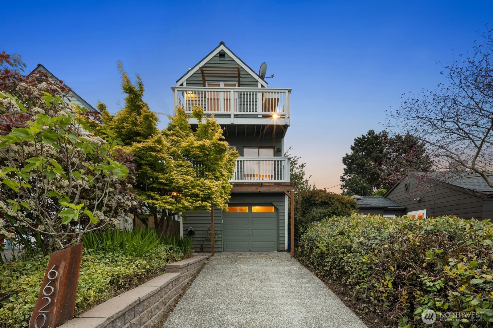 6620 28th Avenue NW Seattle WA 98117