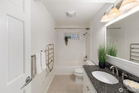 6620 28th Avenue NW Seattle WA 98117