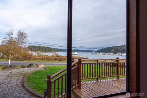 285 Cornet Bay Road Oak Harbor WA 98277