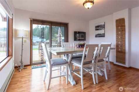 285 Cornet Bay Road Oak Harbor WA 98277