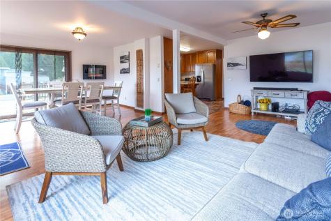 285 Cornet Bay Road Oak Harbor WA 98277