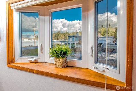285 Cornet Bay Road Oak Harbor WA 98277