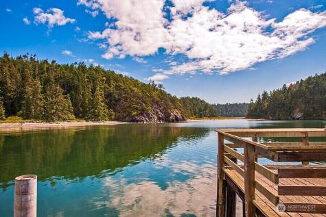 285 Cornet Bay Road Oak Harbor WA 98277