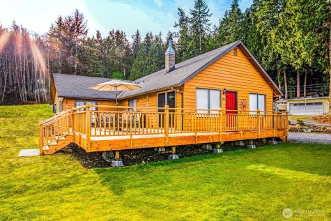 285 Cornet Bay Road Oak Harbor WA 98277