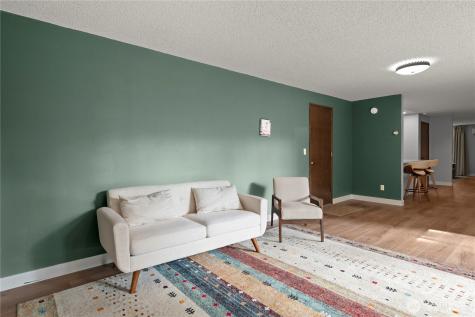 1075 SW 2nd Avenue Oak Harbor WA 98277