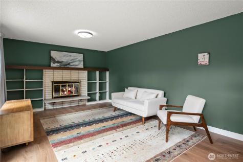 1075 SW 2nd Avenue Oak Harbor WA 98277