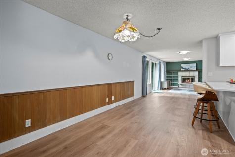 1075 SW 2nd Avenue Oak Harbor WA 98277