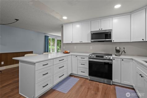 1075 SW 2nd Avenue Oak Harbor WA 98277