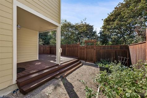 1105 9th Avenue Milton WA 98354