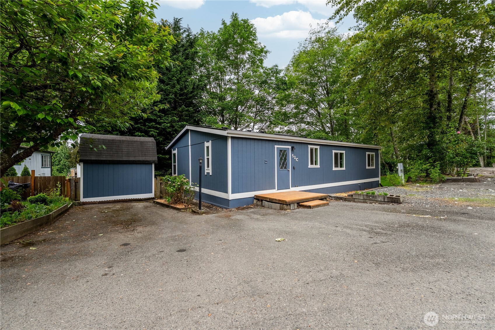 7701 Hardeson Road Everett WA 98203
