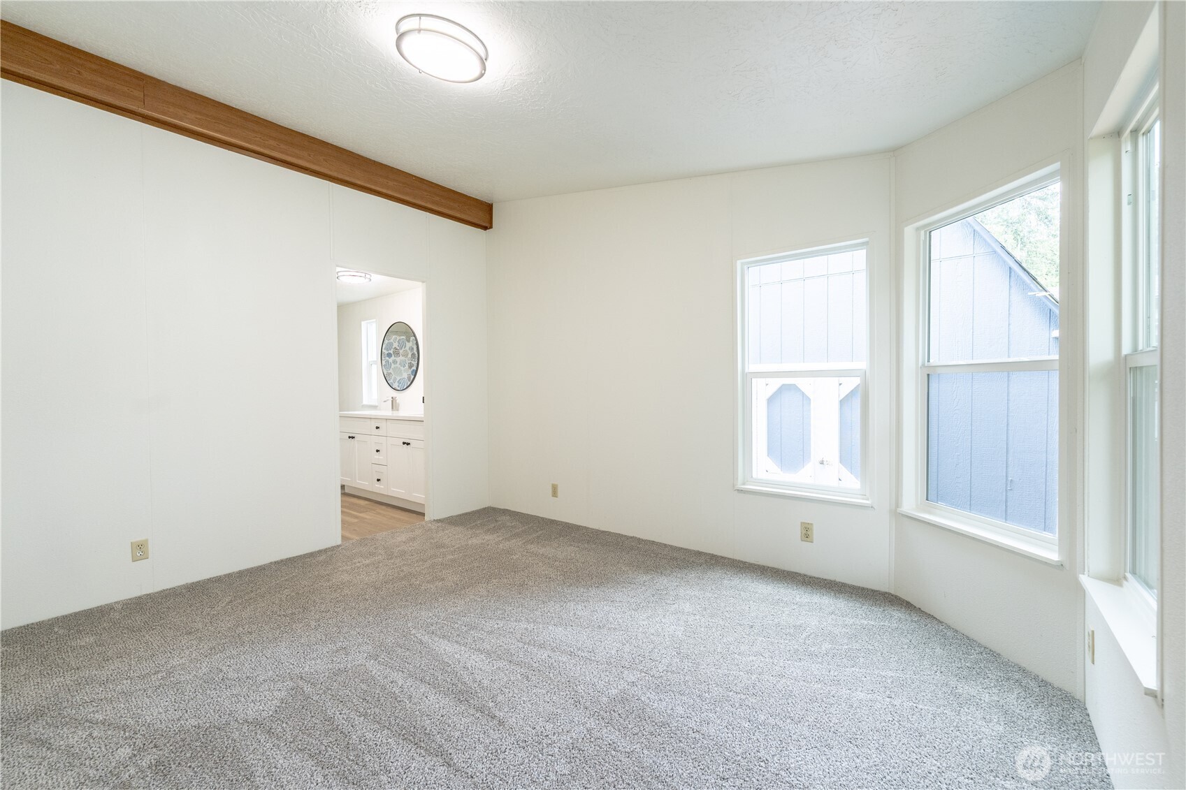 7701 Hardeson Road Everett WA 98203
