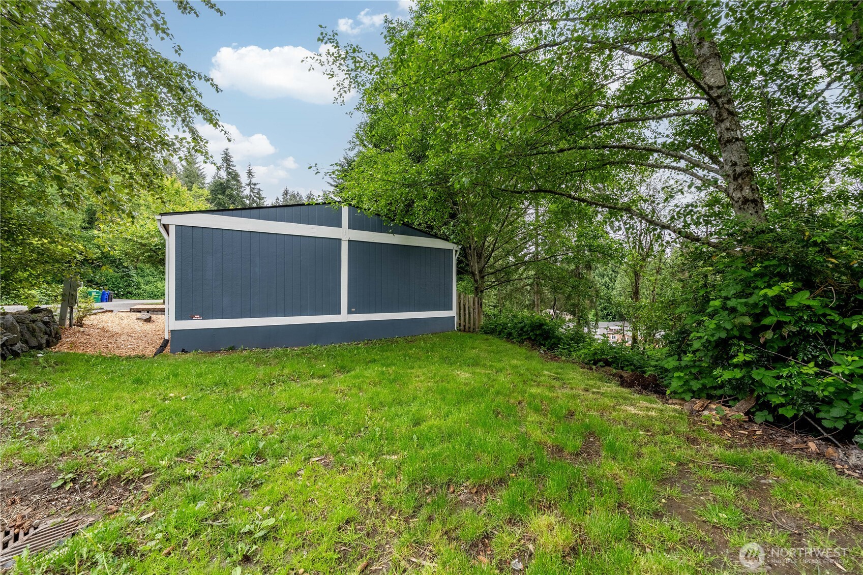 7701 Hardeson Road Everett WA 98203