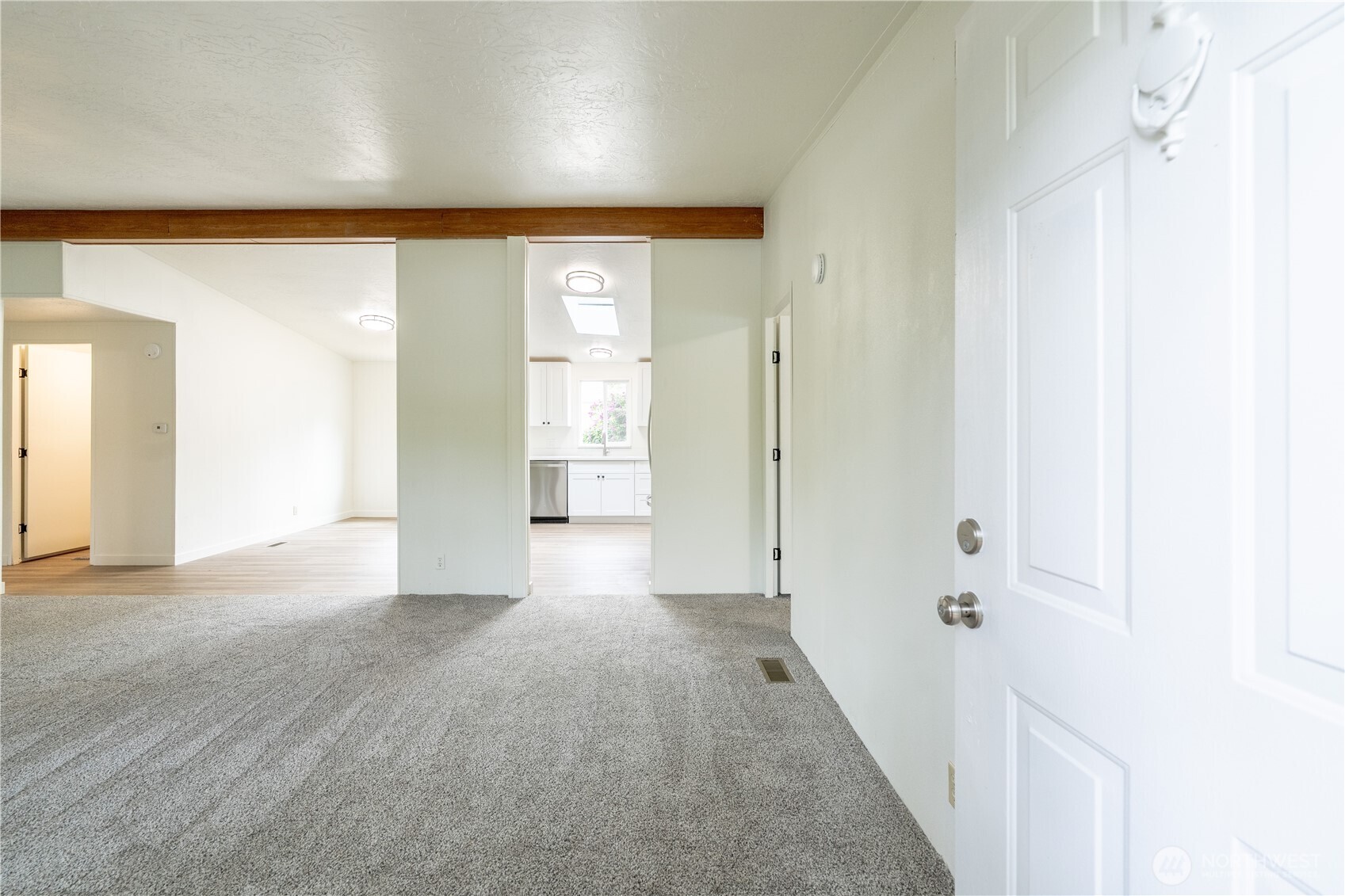 7701 Hardeson Road Everett WA 98203