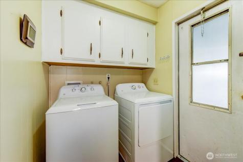 1121 244th Street SW Bothell WA 98021