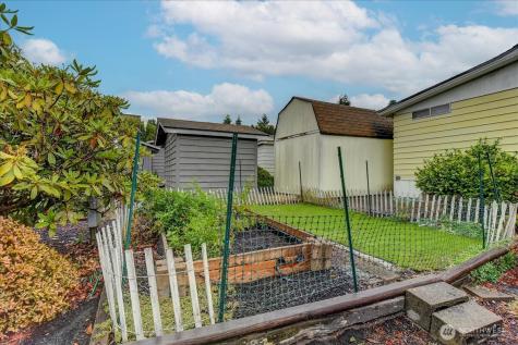 1121 244th Street SW Bothell WA 98021