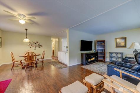 1121 244th Street SW Bothell WA 98021