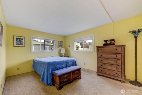 1121 244th Street SW Bothell WA 98021