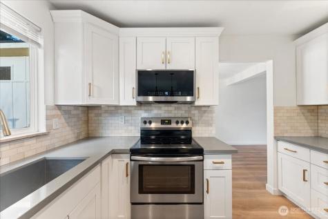 12324 SE 223rd Drive Kent WA 98031