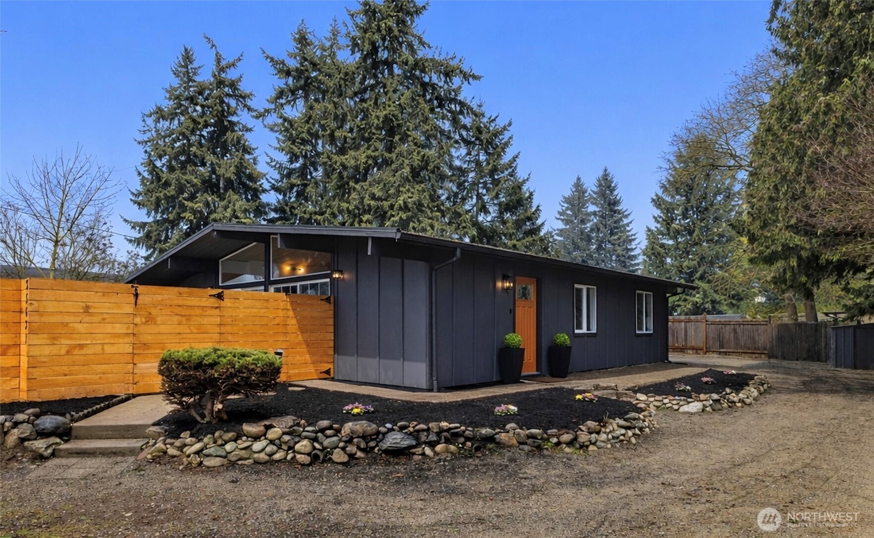 35631 13th Avenue SW Federal Way WA 98023