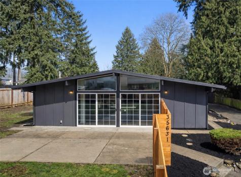 35631 13th Avenue SW Federal Way WA 98023