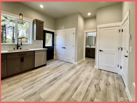 891 Minard Avenue NW Ocean Shores WA 98569