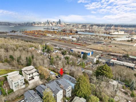 3414 33rd Avenue SW Seattle WA 98126