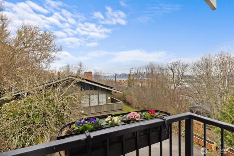 3414 33rd Avenue SW Seattle WA 98126