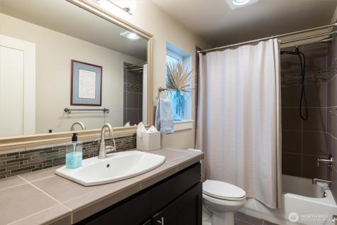 3414 33rd Avenue SW Seattle WA 98126