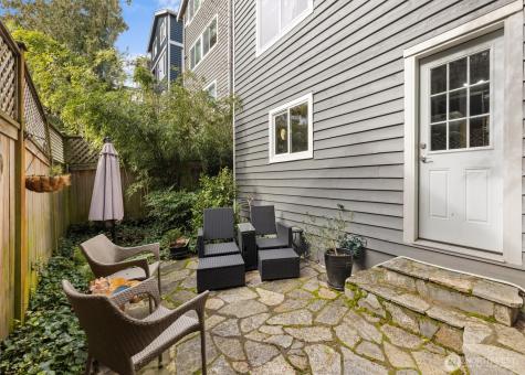 3414 33rd Avenue SW Seattle WA 98126